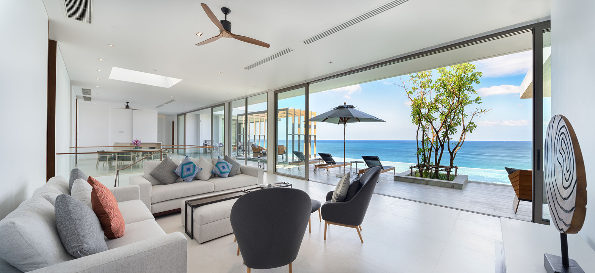 Великолепные апартаменты с 4 спальнями и с видом на море в проекте Малайвана, на пляже Найтон