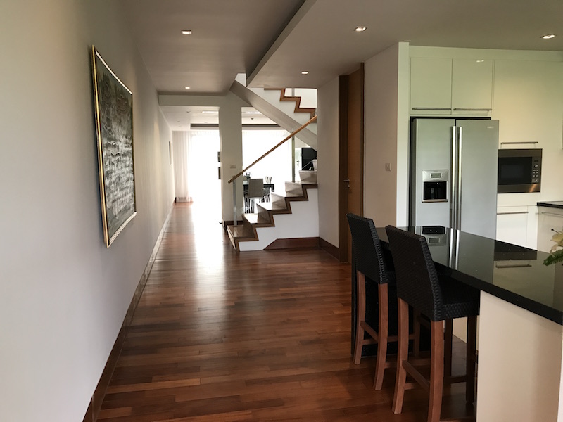 Прекрасные апартаменты с 3 спальнями и с видом на бассейн, не далеко от моря в проекте Перл оф Найтон, на пляже Найтон (+ Видео обзор)