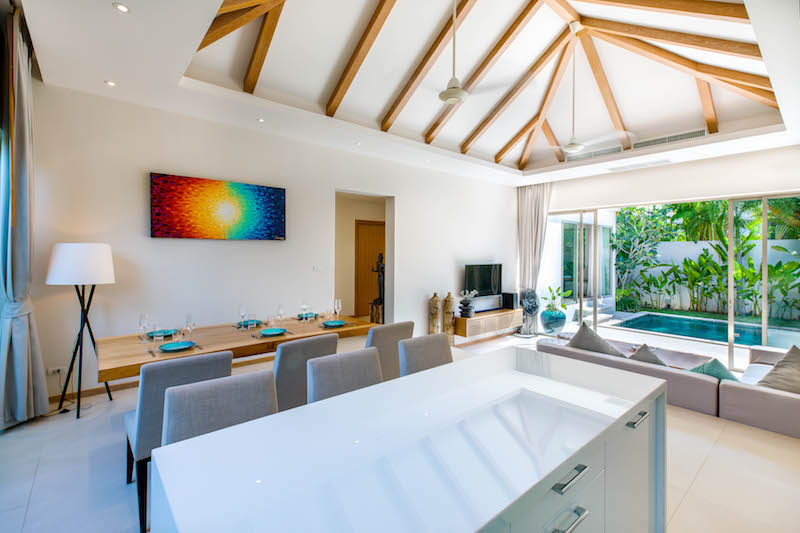 Сногсшибательная вилла с 3 спальнями и с видом на бассейн в проекте Тричада, на пляже Бангтао/Лагуна