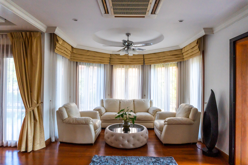 Восхитительная вилла с 4 спальнями и с видом на бассейн, на пляже Май  Кхао