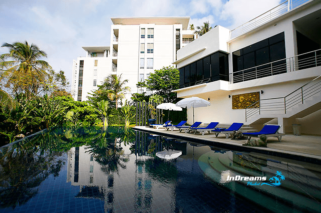 Удобные апартаменты с 3 спальнями и с видом на бассейн, на пляже Карон