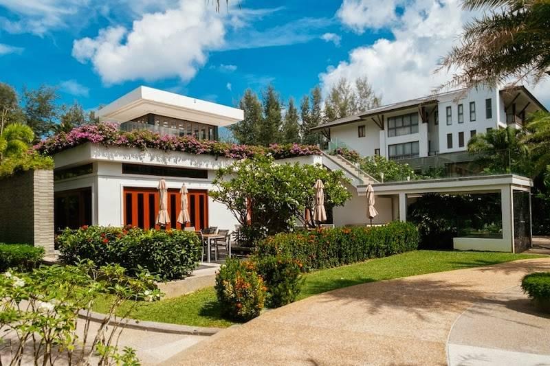 Роскошные апартаменты с 2 спальнями и с видом на бассейн, не далеко от моря в проекте Перл оф Найтон, на пляже Найтон