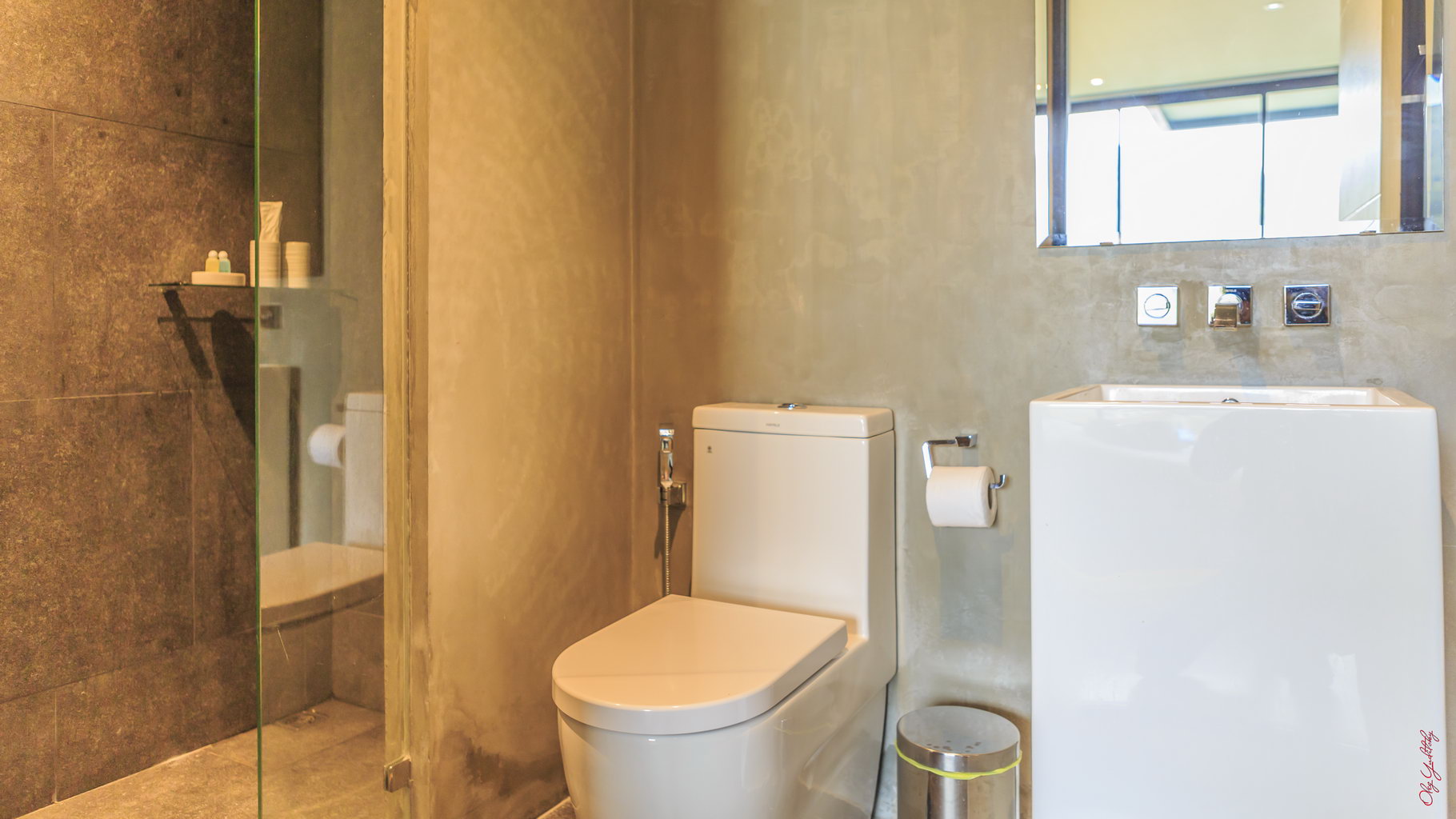 Превосходные апартаменты с 2 спальнями и с видом на горы в проекте Ре Лайф, на пляже Найхарн