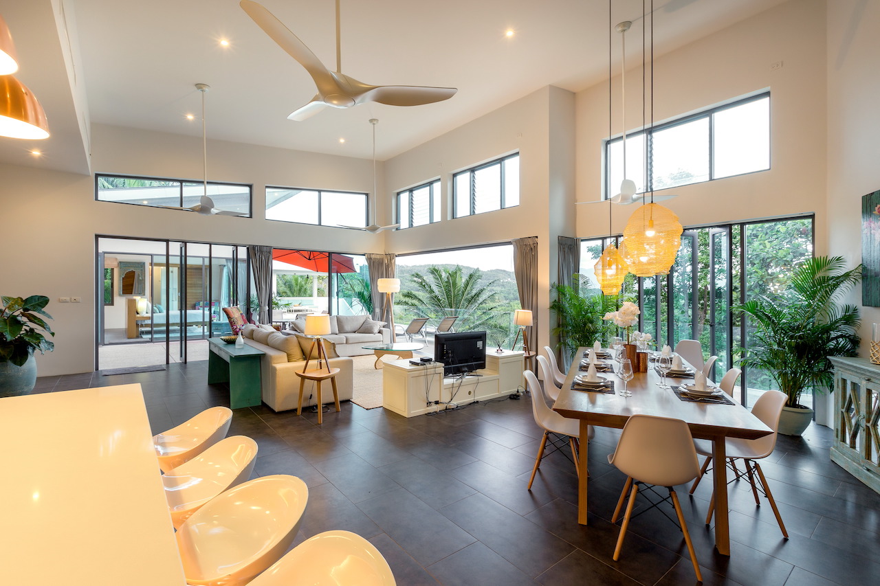 Комфортабельная вилла с 5 спальнями и с видом на горы в проекте Вичуда Хиллс Эстэйт, на пляже Лаян 