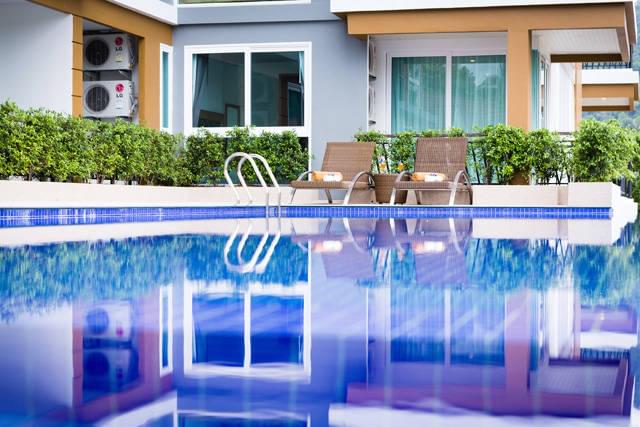 Великолепные апартаменты с 1 спальней и с видом на бассейн в проекте Саян Бури, на пляже Равай