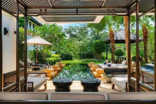 Превосходная вилла с 4 спальнями и с видом на бассейн, не далеко от моря в проекте Чом Таван, на пляже Бангтао/Лагуна (+ Видео обзор)