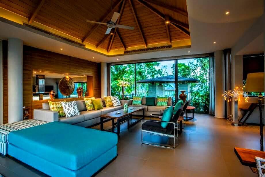 Потрясающая вилла премиум класса с 7 спальнями и с видом на море в проекте Ля Колин, на пляже Лаян 