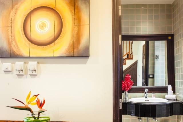 Сногсшибательные апартаменты с 3 спальнями и с видом на сад, не далеко от моря в проекте Маантаван, на пляже Бангтао/Лагуна