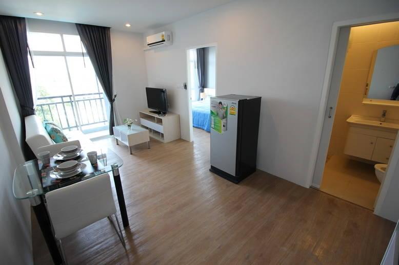 Потрясающие апартаменты с 1 спальней и с видом на горы, на пляже Чалонг