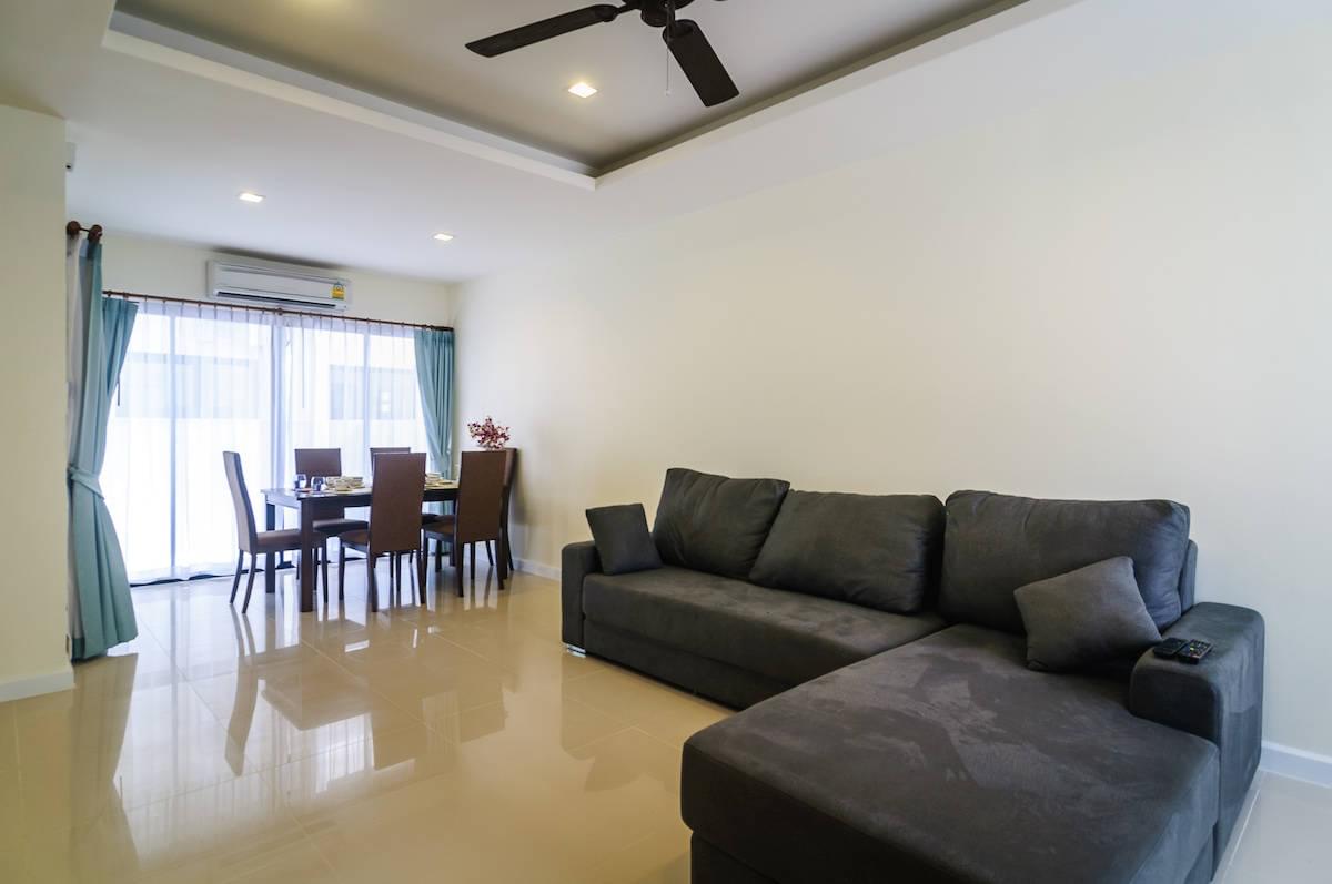 Удобный таунхаус с 2 спальнями и с видом на сад в проекте Лагуна Парк, на пляже Бангтао/Лагуна