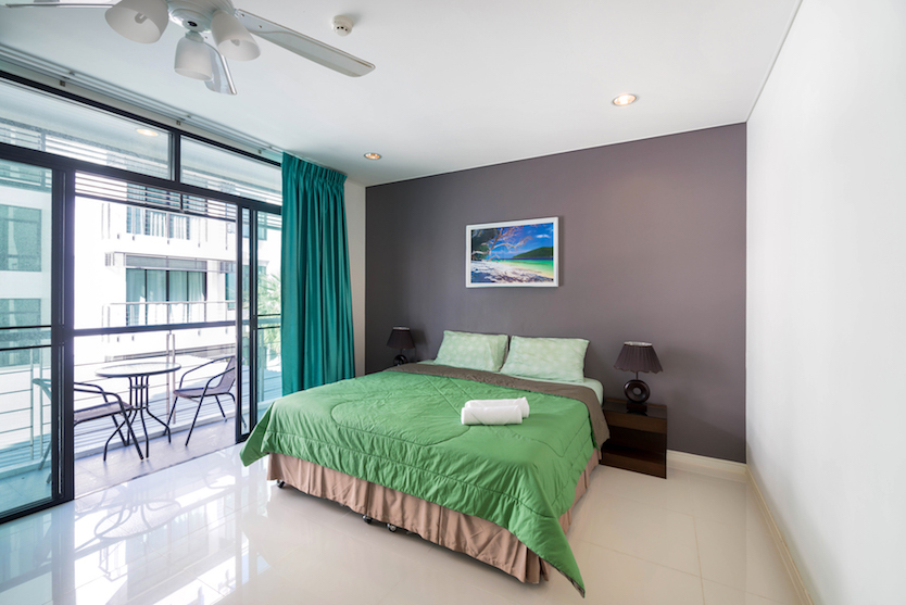 Удобные апартаменты с 3 спальнями и с видом на бассейн в проекте Реджент Камала, на пляже Камала 