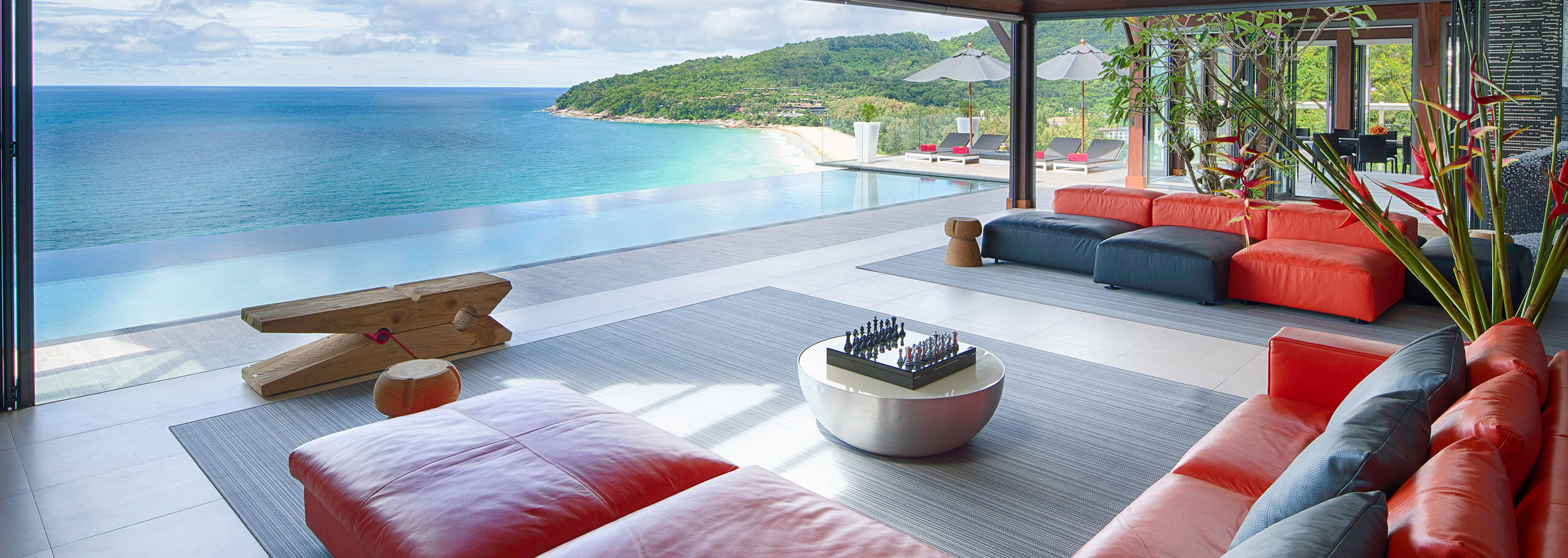 Сногсшибательная вилла премиум класса с 5 спальнями и с видом на море в проекте Малайвана, на пляже Найтон