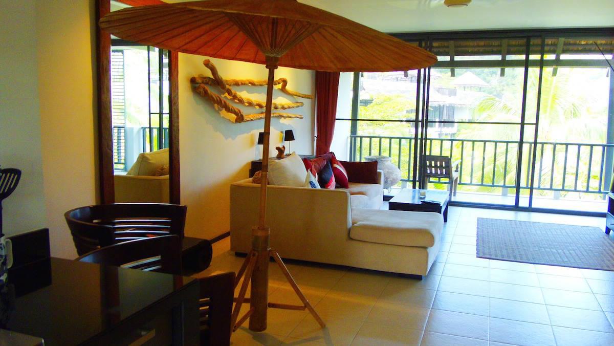 Восхитительные апартаменты с 2 спальнями и с видом на бассейн в проекте Бангтао Бич Гарденс, на пляже Сурин