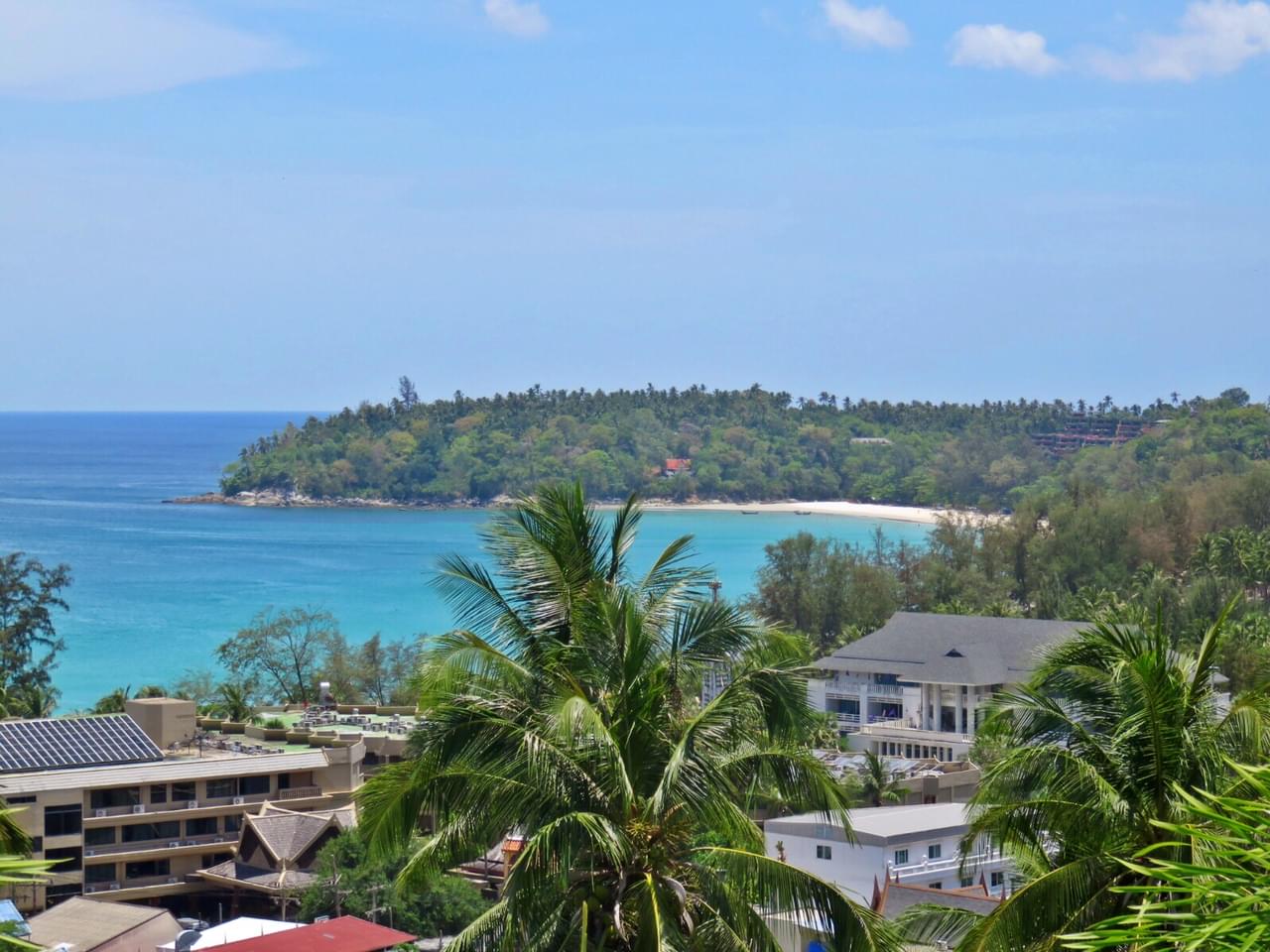 Великолепные апартаменты с 2 спальнями и с видом на море в проекте Зе Хэйтс, на пляже Ката