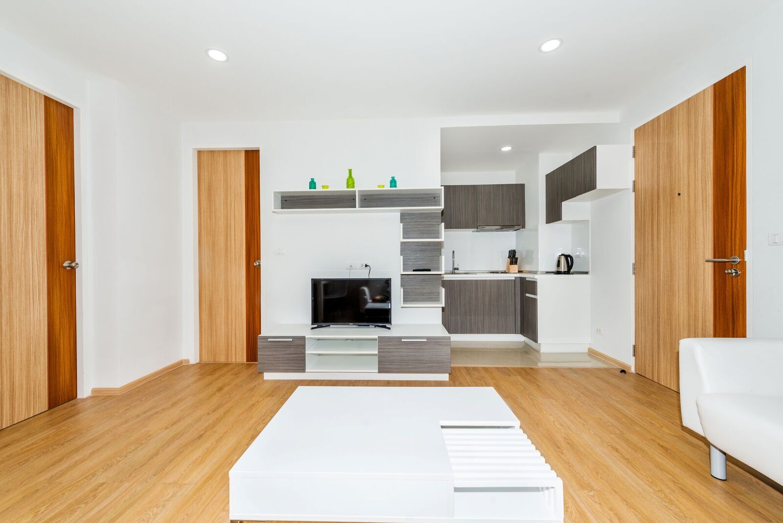 Модные апартаменты с 1 спальней и с видом на город в проекте Ката Озон, на пляже Ката