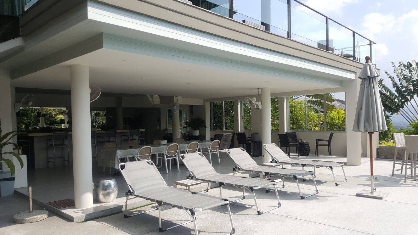 Удобная вилла с 4 спальнями и с видом на море в проекте Ля Колин, на пляже Лаян 