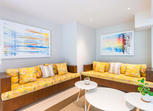 Превосходная вилла с 5 спальнями и с видом на море в проекте Ля Колин, на пляже Лаян 