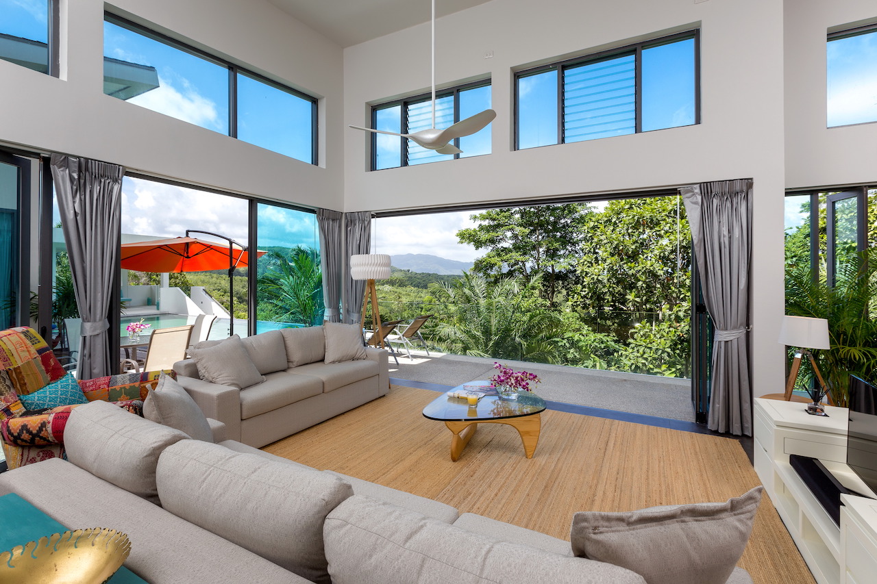 Комфортабельная вилла с 5 спальнями и с видом на горы в проекте Вичуда Хиллс Эстэйт, на пляже Лаян 