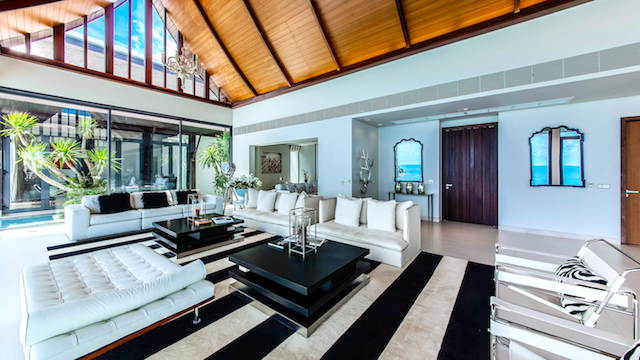 Удобная вилла премиум класса с 5 спальнями и с видом на море в проекте Малайвана, на пляже Найтон