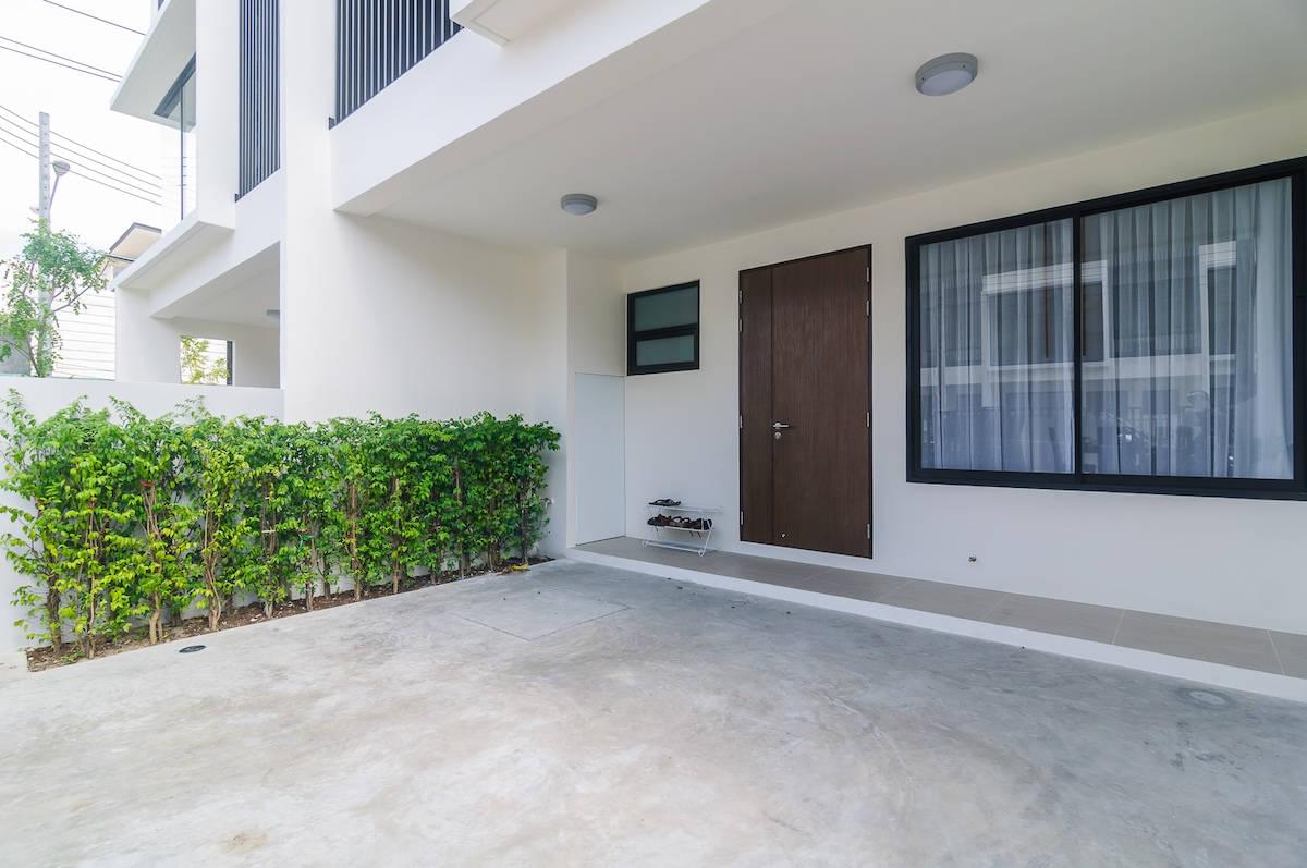 Удобный таунхаус с 2 спальнями и с видом на сад в проекте Лагуна Парк, на пляже Бангтао/Лагуна