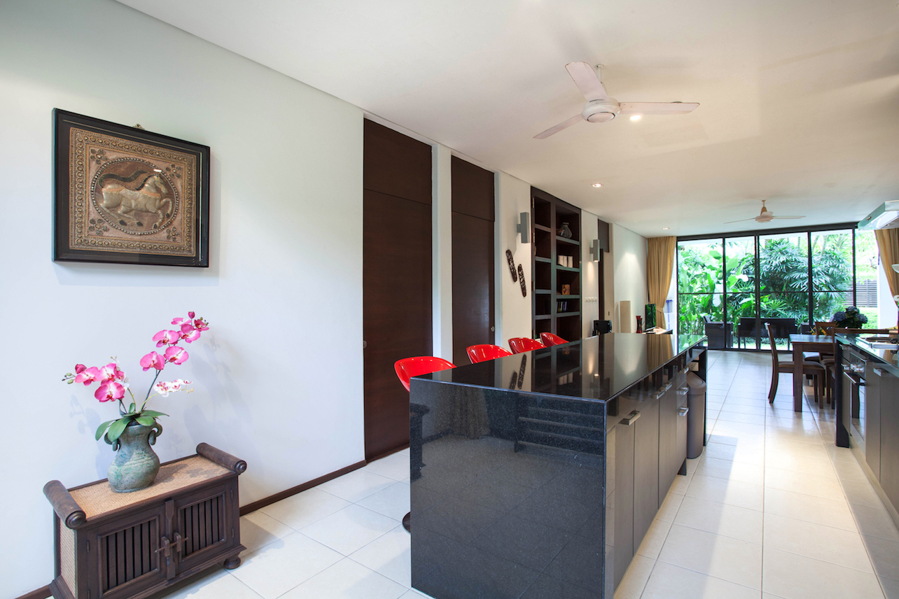 Прекрасные апартаменты с 2 спальнями и с видом на сад в проекте Бангтао Бич Гарденс, на пляже Сурин