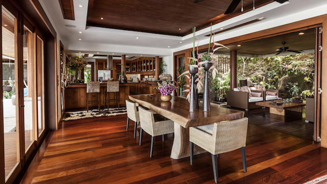 Модная вилла с 4 спальнями и с видом на море в проекте Баан Тай Сурин Хилл, на пляже Сурин