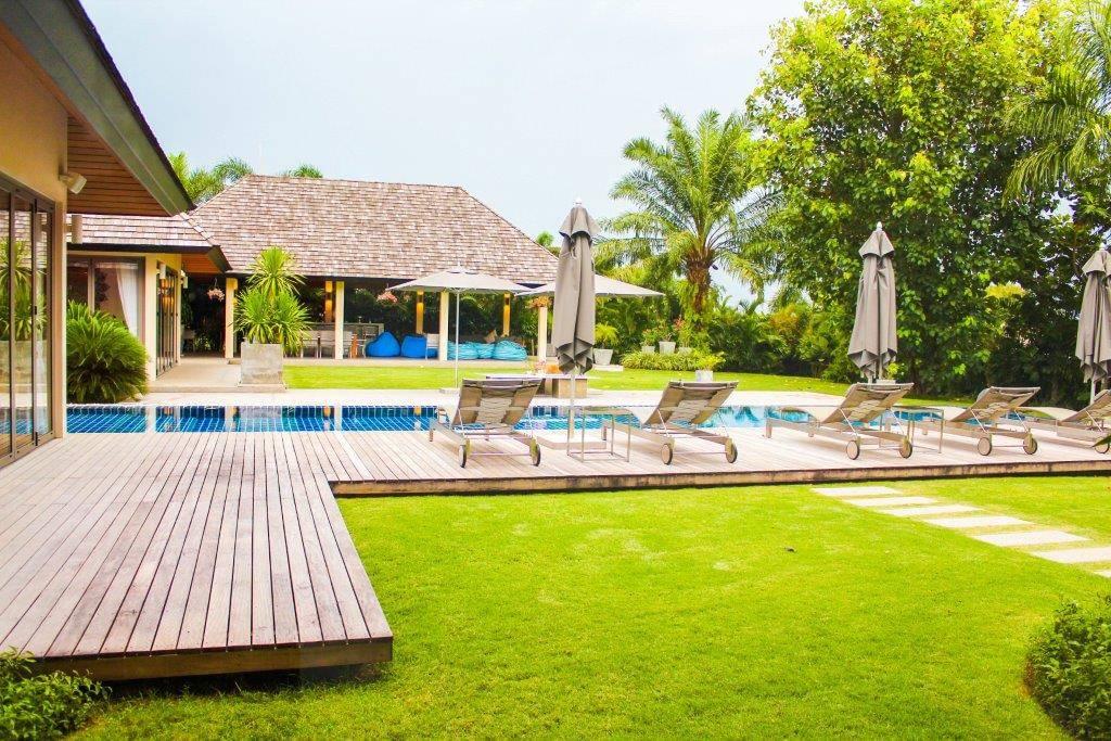 Сногсшибательная вилла с 5 спальнями и с видом на бассейн в проекте Лаян Хиллс Естейт, на пляже Бангтао/Лагуна