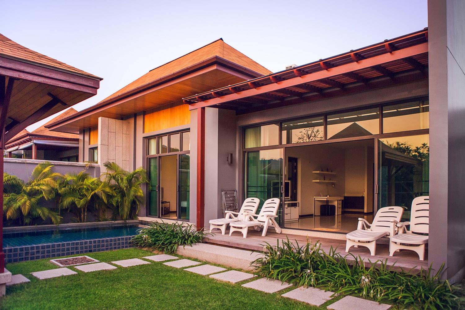 Cтильная вилла с 3 спальнями и с видом на бассейн в проекте Оникс, на пляже Найхарн