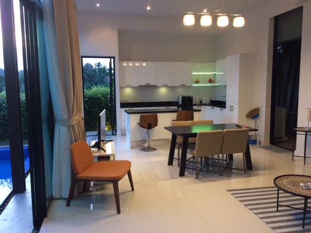 Роскошная вилла с 2 спальнями и с видом на бассейн в проекте Пхурисала, на пляже Бангтао/Лагуна