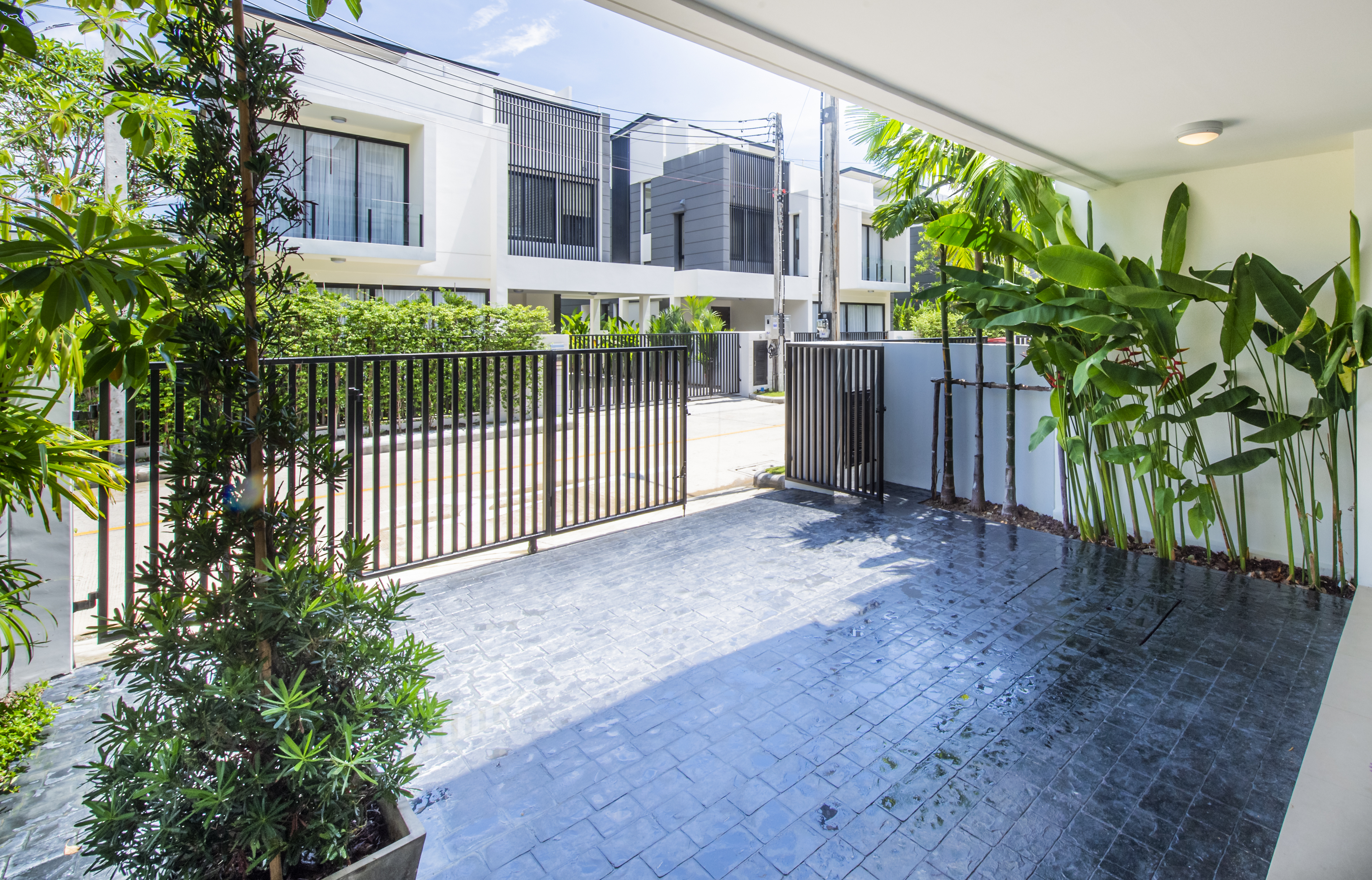 Cтильный таунхаус с 3 спальнями и с видом на сад в проекте Лагуна Парк, на пляже Бангтао/Лагуна