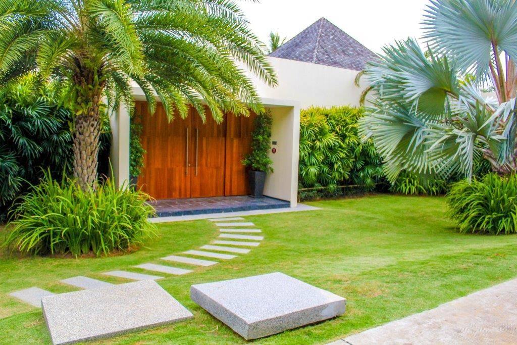 Сногсшибательная вилла с 5 спальнями и с видом на бассейн в проекте Лаян Хиллс Естейт, на пляже Бангтао/Лагуна