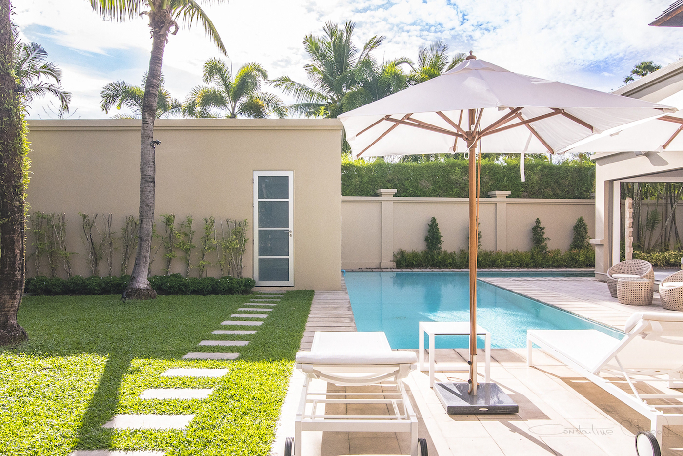 Удобная вилла с 3 спальнями и с видом на бассейн в проекте Зе Резиденс Бангтао, на пляже Бангтао/Лагуна (+ Видео обзор)