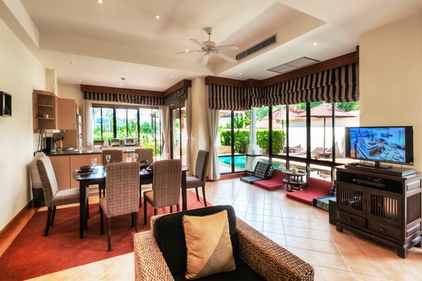 Сногсшибательная вилла с 3 спальнями и с видом на бассейн в проекте Лагуна Линкс, на пляже Бангтао/Лагуна