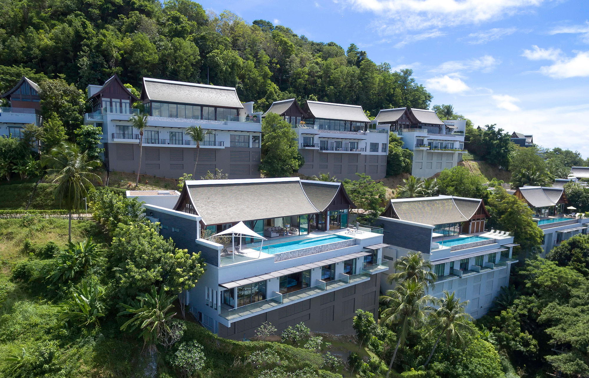 Сказочная вилла премиум класса с 4 спальнями и с видом на море в проекте Малайвана, на пляже Найтон