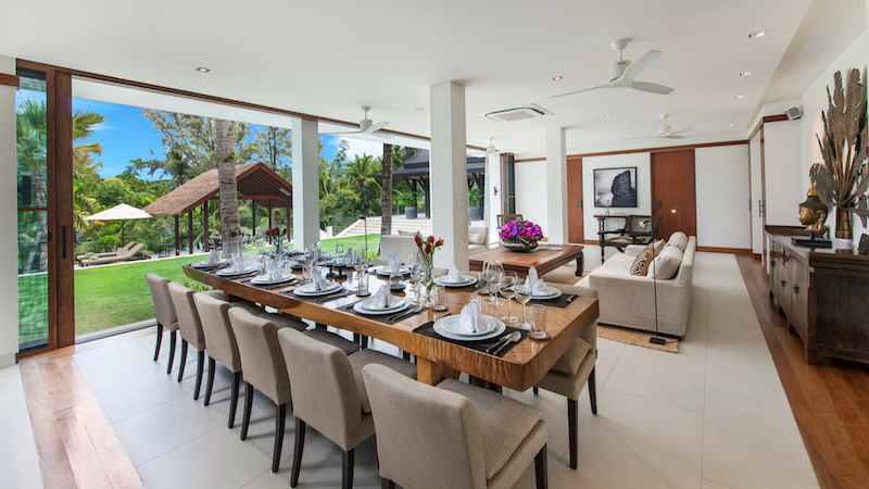 Восхитительная вилла премиум класса с 6 спальнями и с видом на море, на пляже Камала 