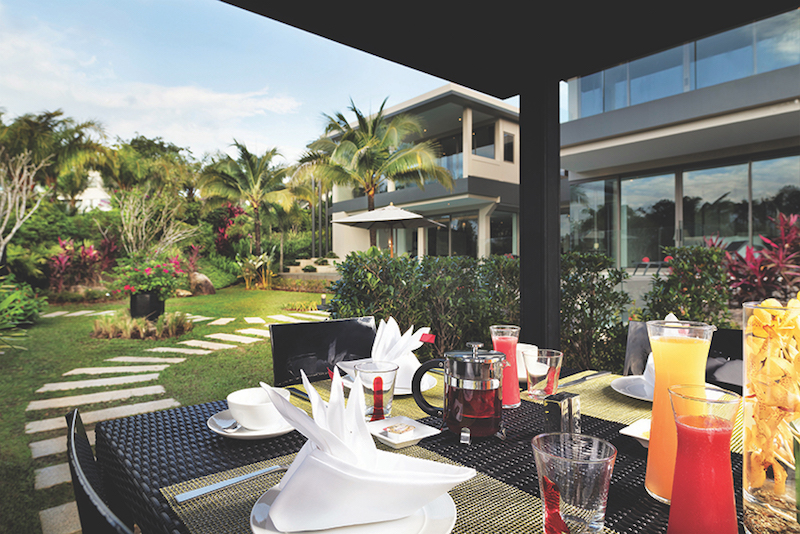 Сказочная вилла с 4 спальнями и с видом на горы в проекте Павиллионс, на пляже Бангтао/Лагуна (+ Видео обзор)