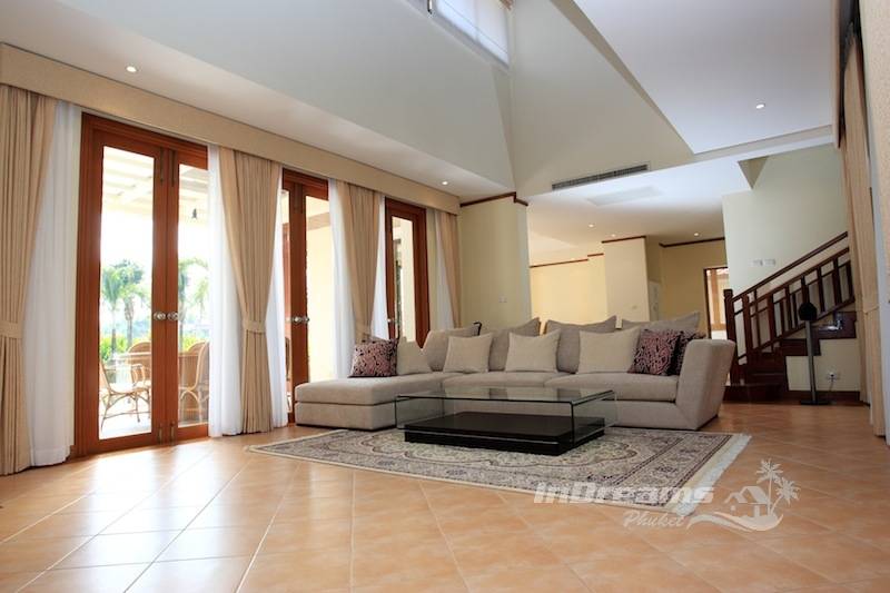 Cтильная вилла с 3 спальнями и с видом на бассейн в проекте Лагуна Хомс, на пляже Бангтао/Лагуна (+ Видео обзор)