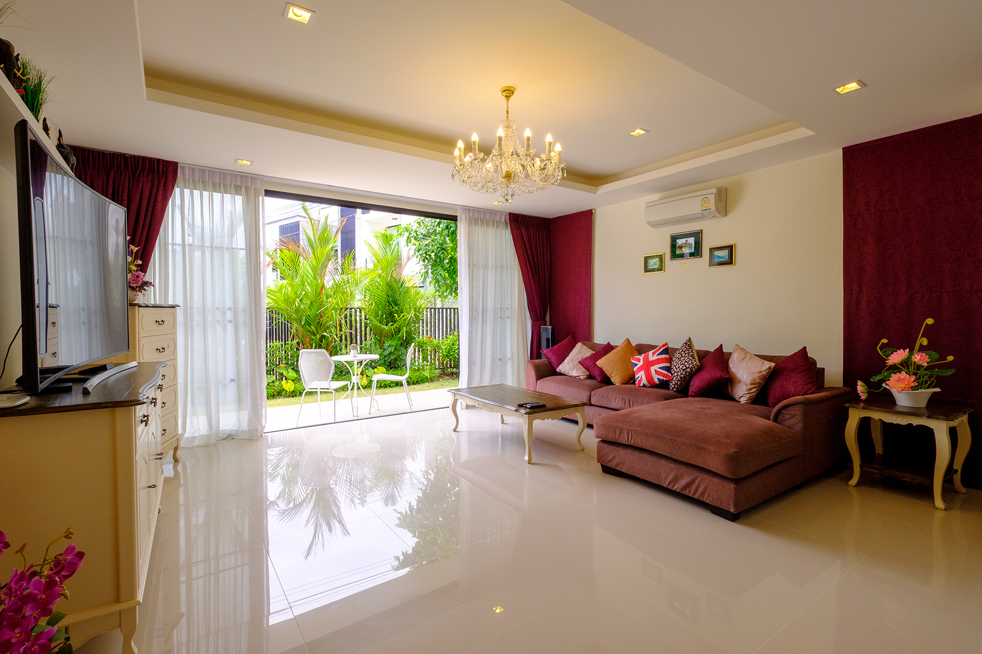 Восхитительная вилла с 4 спальнями и с видом на сад в проекте Лагуна Парк, на пляже Бангтао/Лагуна