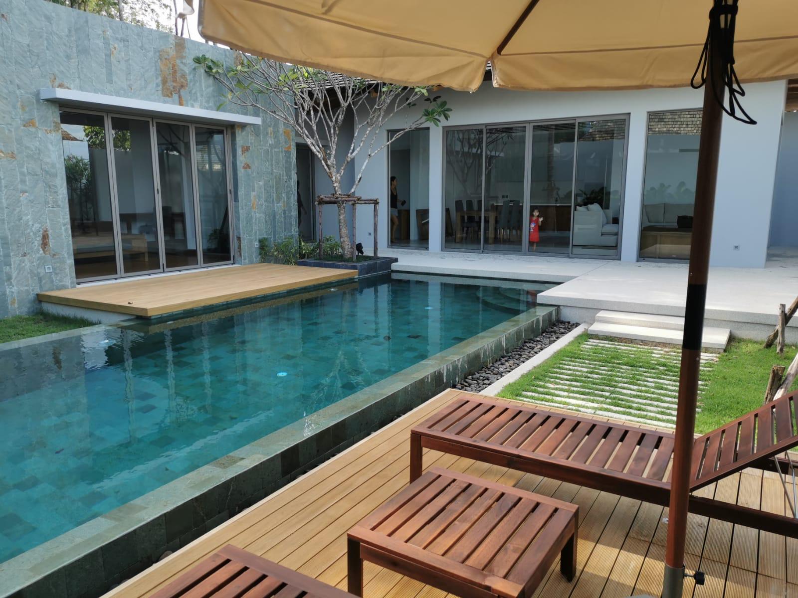 Шикарная вилла с 2 спальнями и с видом на бассейн в проекте Анчан Хиллс, на пляже Бангтао/Лагуна (+ Видео обзор)