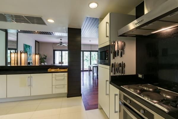 Роскошные апартаменты с 3 спальнями и с видом на сад, не далеко от моря в проекте Чом Таван, на пляже Бангтао/Лагуна (+ Видео обзор)