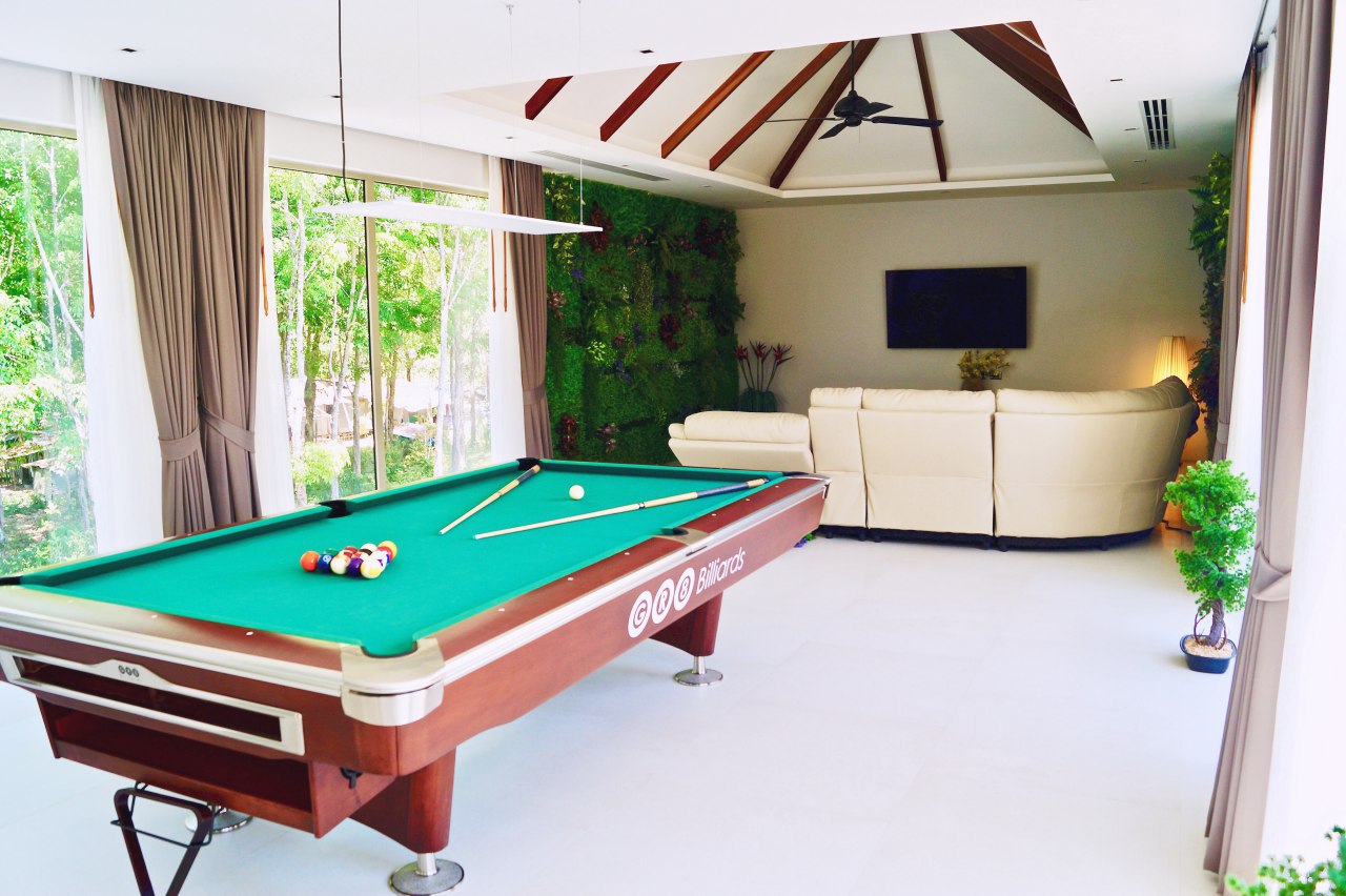 Cтильная вилла с 4 спальнями и с видом на бассейн в проекте Ботаника Лакшери, на пляже Бангтао/Лагуна