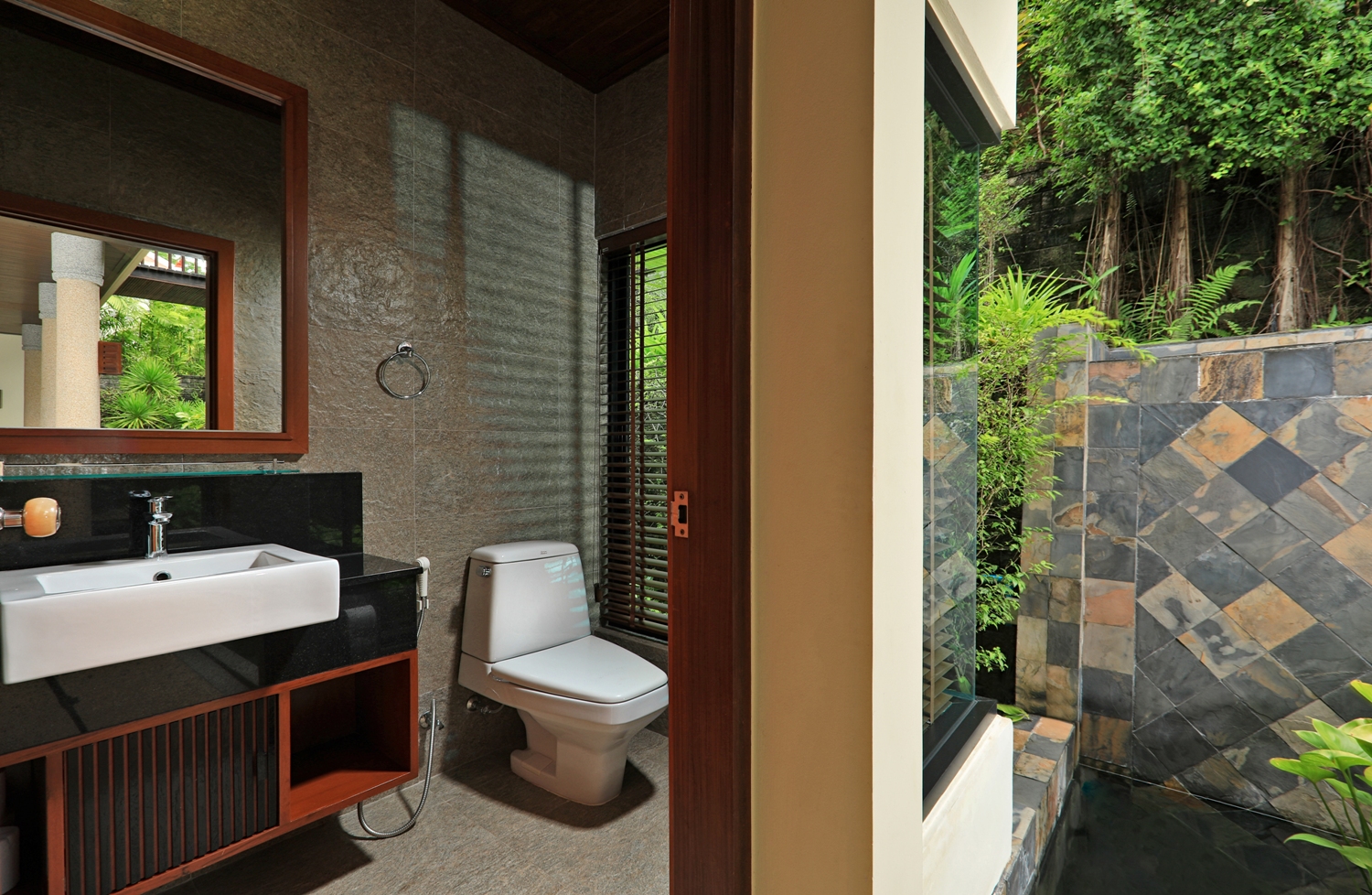 Property image - gallery 9