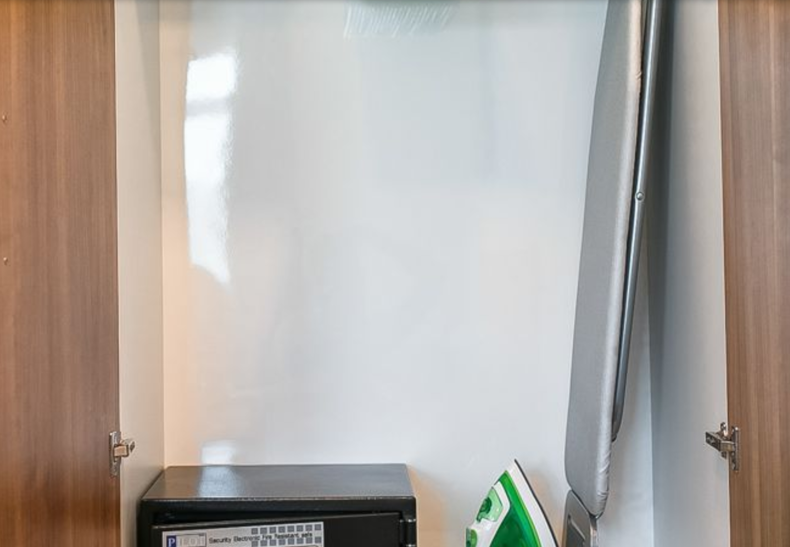 Модные апартаменты с 1 спальней и с видом на бассейн в проекте Калипсо, на пляже Найхарн