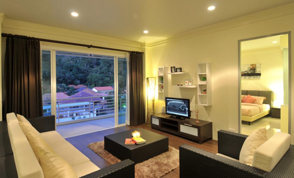 Шикарные апартаменты с 3 спальнями и с видом на город в проекте Роял Камала, на пляже Камала 