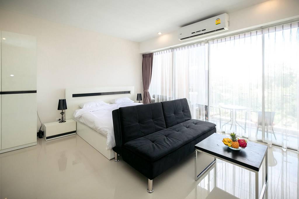 Восхитительные апартаменты с 1 спальней и с видом на город в проекте Карон Чик, на пляже Карон