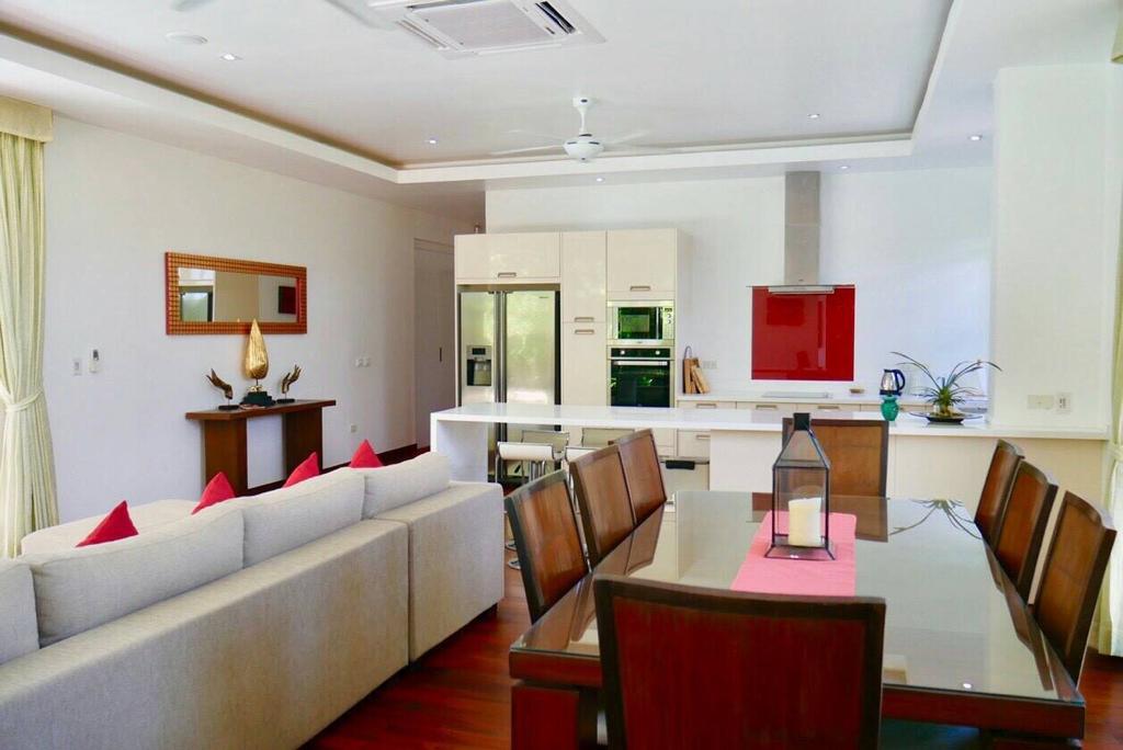 Восхитительная вилла с 3 спальнями и с видом на бассейн в проекте Зе Резиденс Бангтао, на пляже Бангтао/Лагуна