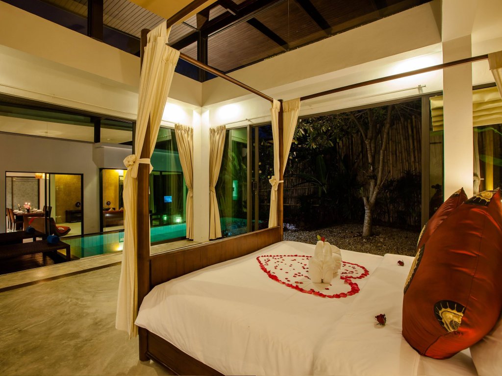 Cтильная вилла с 3 спальнями и с видом на бассейн в проекте Лав Лаян, на пляже Лаян 