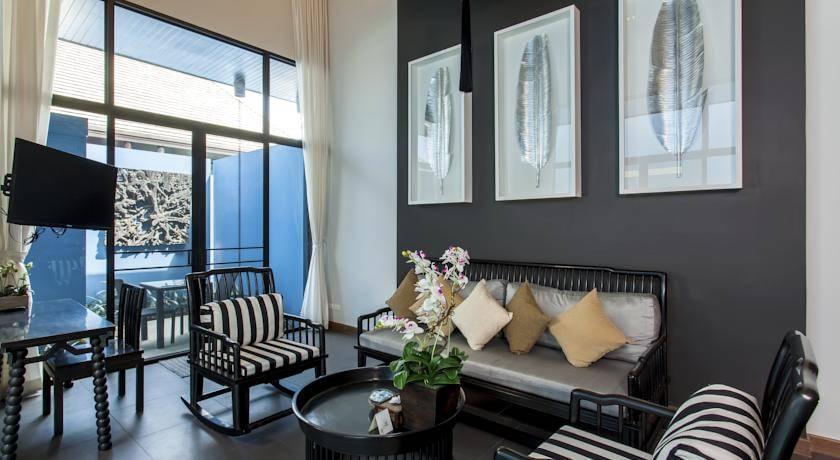 Великолепная вилла с 1 спальней и с видом на бассейн в проекте Ту Виллас Холидей Ориентал Стайл Лайян, на пляже Бангтао/Лагуна (+ Видео обзор)