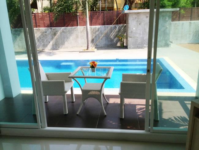 Cтильные апартаменты с 1 спальней и с видом на сад, не далеко от моря в проекте Чалонг Бичфронт, на пляже Чалонг