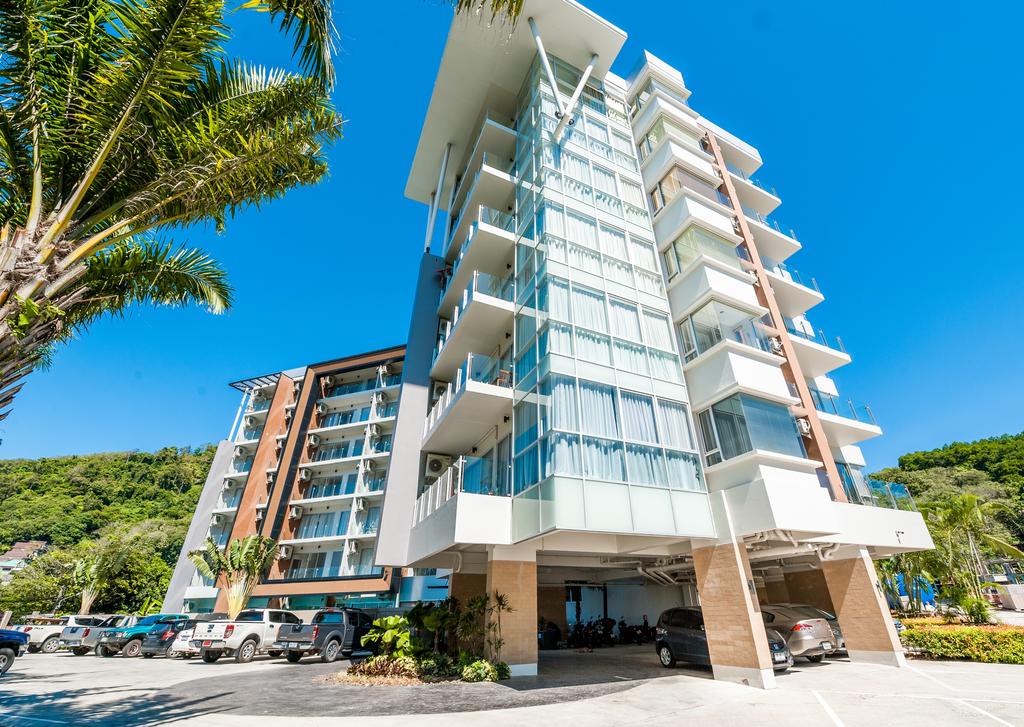 Cтильные апартаменты с 1 спальней и с видом на город в проекте Карон Чик, на пляже Карон